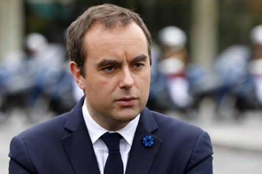 Crise Política em França: A Recondução de Sébastien Lecornu e a Instabilidade Governamental