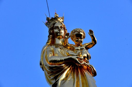 Célébrations pour la fin de la restauration de la statue de Notre-Dame de la Garde