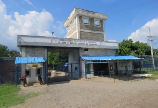 Hallan muerto en la cárcel 'La Tramacúa' a hombre condenado por feminicidio