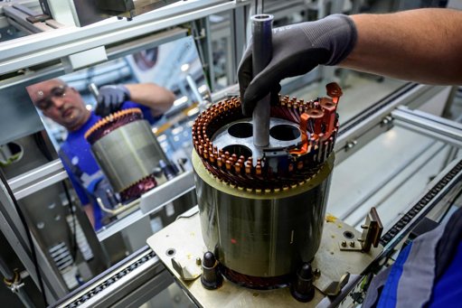 L'UE rétropédale sur la fin des moteurs thermiques en 2035