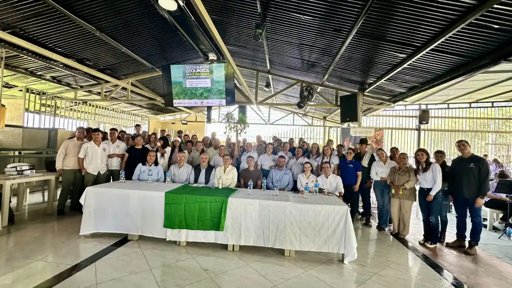 Debate sobre minería y sostenibilidad en Caldas con foco en Marmato