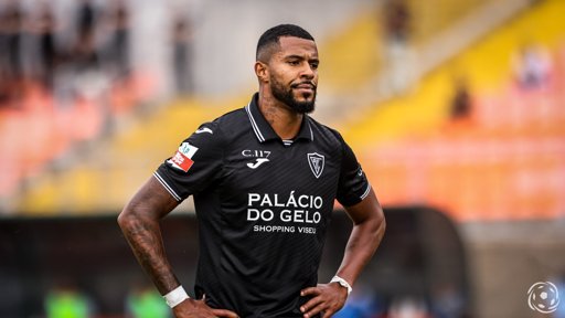 Crise no Académico de Viseu culmina com a saída do treinador Sérgio Vieira