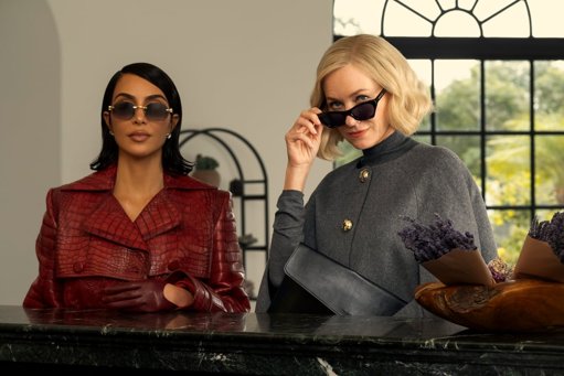 La serie 'Todas las de la ley' con Kim Kardashian debuta entre críticas devastadoras