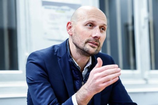 Arbitrage : le patron des arbitres reconnaît une erreur sur le tacle de Camara et évoque l'avenir de la VAR