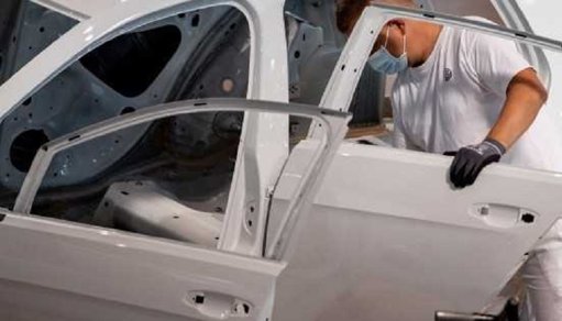 Incertidumbre arancelaria frena al sector automotriz mexicano