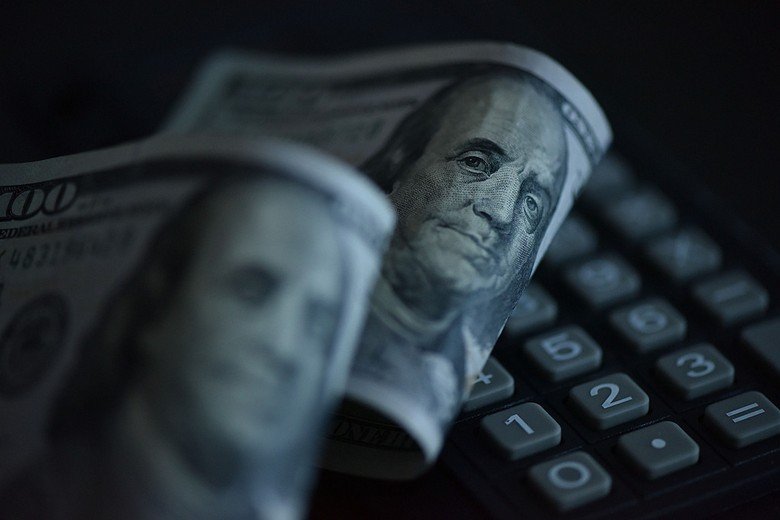 Entrada em vigor de tarifas dos EUA gera instabilidade económica e reações mistas nos mercados