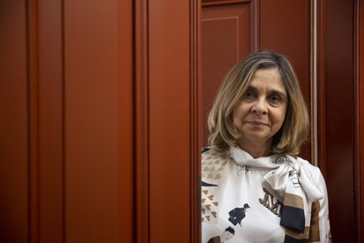 Ministra da Saúde Alerta para Aumento de Partos em Casa: “Nunca é seguro”