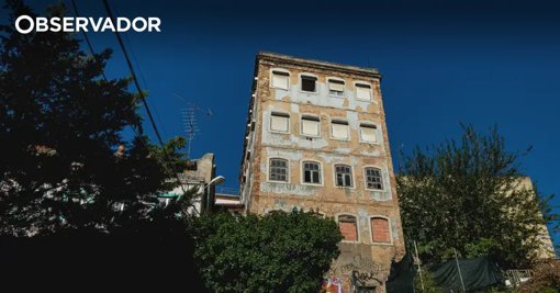 Porto recomenda ao Governo agravamento do IMI sobre prédios devolutos