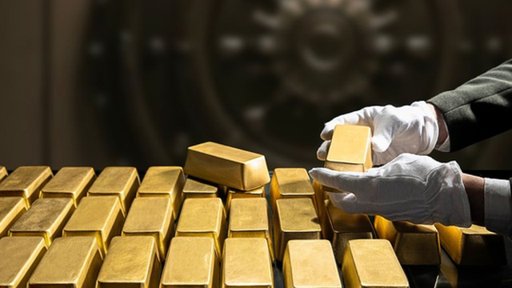 Ouro atinge máximo histórico superando os 4.000 dólares por onça