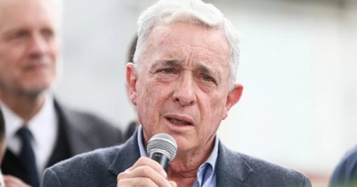 Álvaro Uribe renuncia a la prescripción de su proceso y pide un fallo de fondo
