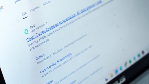 Medellín impulsa el talento digital con 400 licencias gratuitas de formación en línea