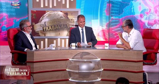 Candidatos à Câmara de Faro em debate no podcast de Ricardo Araújo Pereira