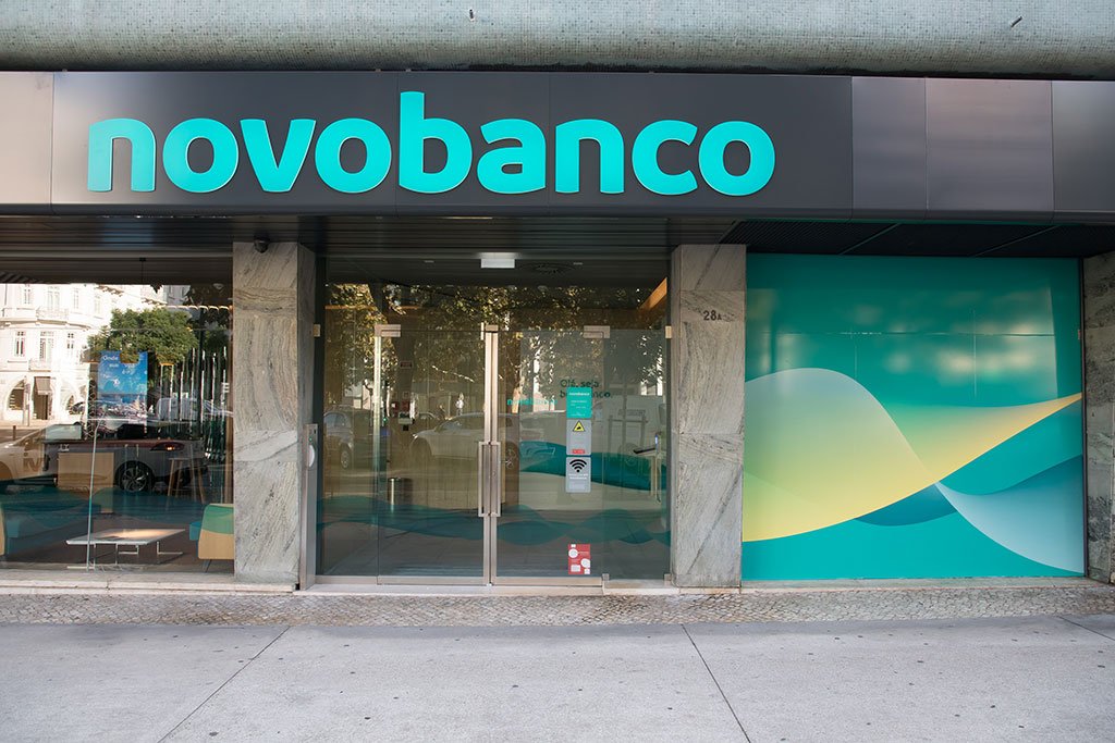 Novo Banco aumenta lucro em 17,4% para 434,9 milhões de euros antes da venda ao BPCE