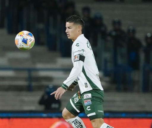 Prensa mexicana critica a James por su "modus operandi" y falta de liderazgo