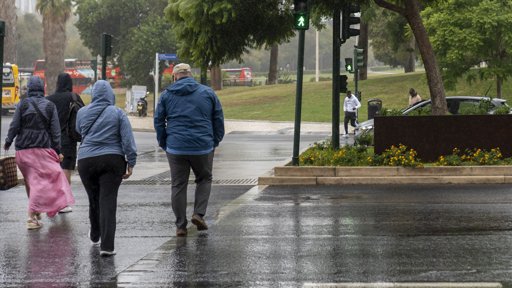 Mau Tempo Provoca Dezenas de Milhares de Falhas de Eletricidade