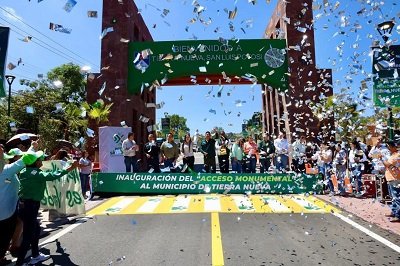 Gobernador Ricardo Gallardo Entrega Apoyos Integrales a Familias de la Huasteca