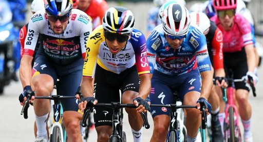 Egan Bernal logra una victoria histórica y renace en la Vuelta a España