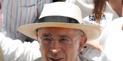 Precandidatos de oposición buscan alianzas para enfrentar al Pacto Histórico en 2026