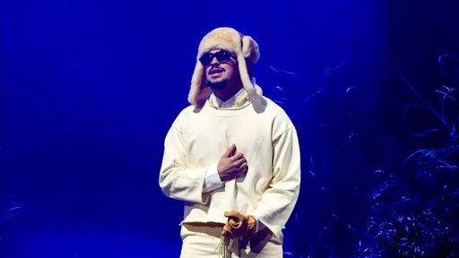 Bad Bunny enfrenta processo judicial e exclui EUA de digressão por receio de rusgas da imigração