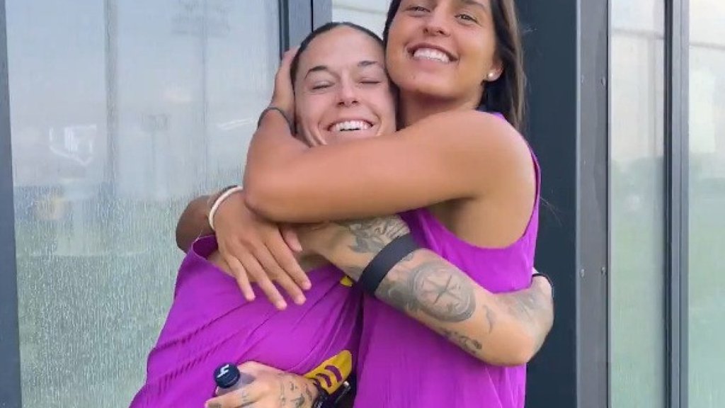 Kika Nazareth regressa aos treinos no Barcelona