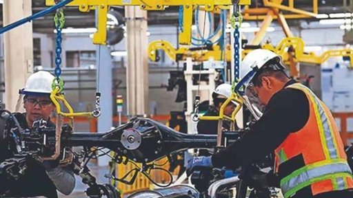 México lanza plan industrial con aranceles para proteger a los sectores textil y de calzado