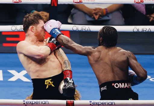 Hito Histórico: Terence Crawford se Convierte en Campeón Indiscutido en Tres Divisiones