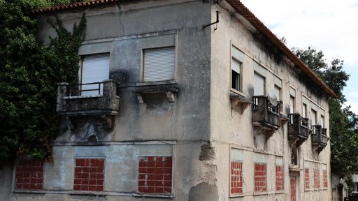 PSD e PS aprovam agravamento de penas para ocupação ilegal de imóveis