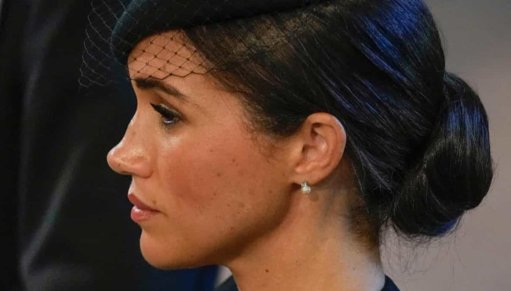 Meghan Markle Acusada de Apropriação Indevida de Vestido de Luxo