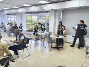 DIAN Convoca a 43.000 Contribuyentes Morosos en Feria Nacional de Servicios para Recuperar $6,7 Billones