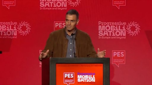 Socialistas Europeus reúnem-se em congresso e expulsam partido do primeiro-ministro eslovaco