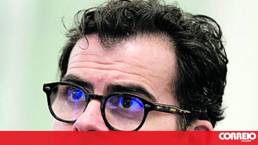 CEO do Instagram Nega Espionagem Através de Microfones para Direcionar Anúncios