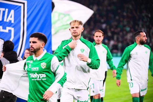 Saison terminée pour Maxime Bernauer, coup dur pour l'ASSE