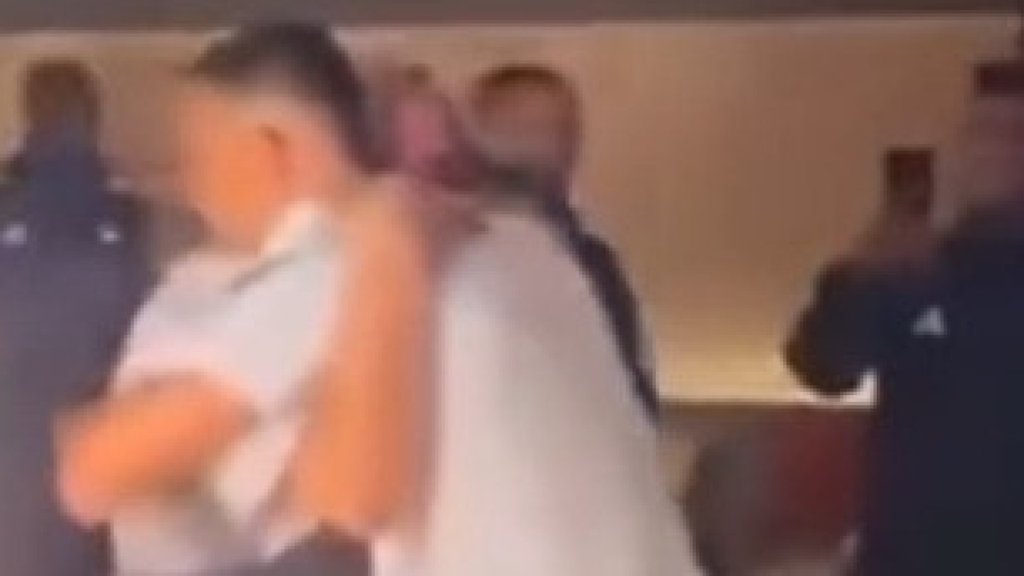 Gesto de Cristiano Ronaldo emociona funcionário do Al Nassr