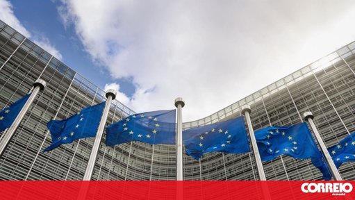 UE Avança com Plano de 'Empréstimo de Reparações' para a Ucrânia Usando Ativos Russos