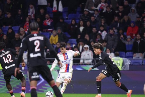 Ligue 1 : Lyon arrache la victoire contre Strasbourg mais perd Fofana sur blessure