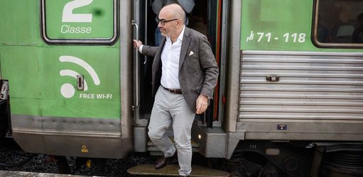 Governo Sinaliza Abertura a Privados na CP Através de Subconcessões