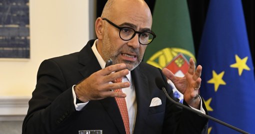 Ministro da Habitação Defende IHRU Face a Queixas de Atrasos nos Apoios à Renda