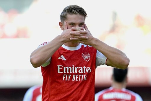 Viktor Gyökeres bisa e Arsenal goleia Atlético de Madrid por 4-0