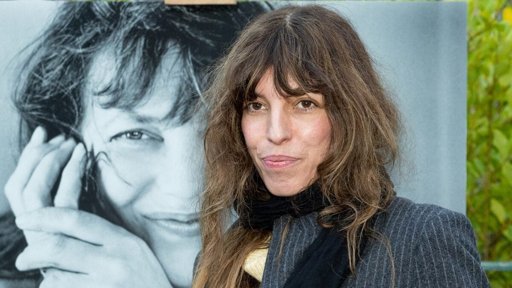 L'hommage émouvant de Charlotte Gainsbourg et Lou Doillon à leur mère Jane Birkin