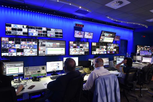 Grupo MFE da Família Berlusconi Negocia Entrada de 33% na Impresa