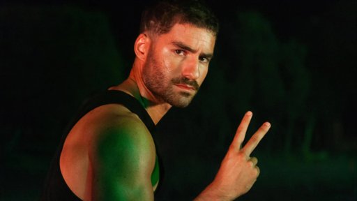 Netflix Explora o Horror Real com 'Monstro: A História de Ed Gein'