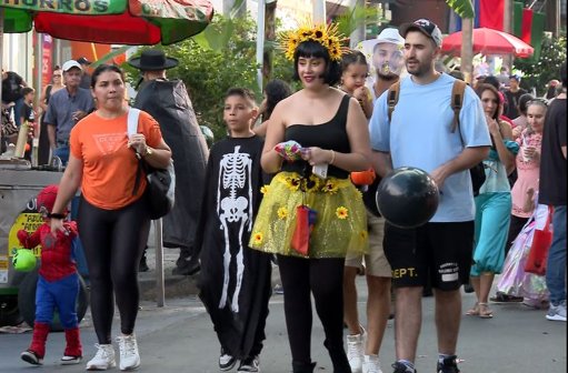 Halloween en Colombia: Celebraciones Masivas y Nuevas Tendencias Culturales
