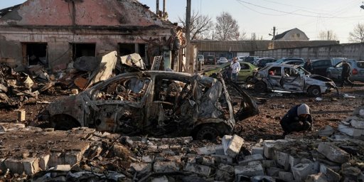 Plan de paix en Ukraine : Zelensky sous la pression de Trump et Poutine