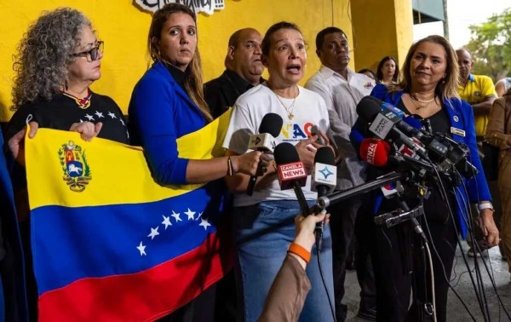 Corte Suprema permite a Trump retirar protección a migrantes venezolanos