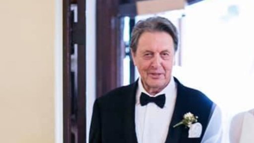 Pai de Elon Musk Nega Acusações de Abuso Sexual