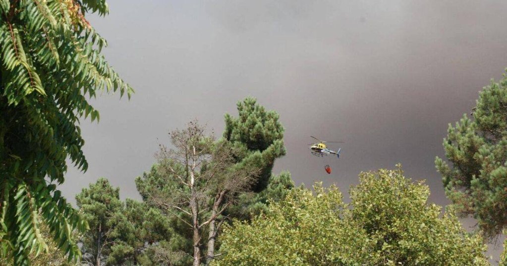Incêndio na Covilhã Dominado Após Combate em Terreno de Difícil Acesso