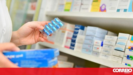 Milhares de doentes continuam sem acesso a medicamentos em regime de proximidade