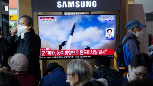 La Corée du Nord multiplie les provocations militaires avant le sommet de l'APEC