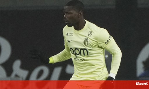 Paul Pogba regressa aos relvados após 811 dias de ausência