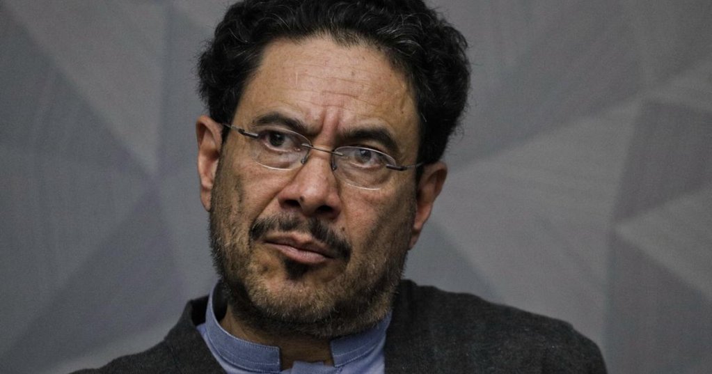 Iván Cepeda anuncia acciones legales contra hijos de Uribe por campaña de desprestigio